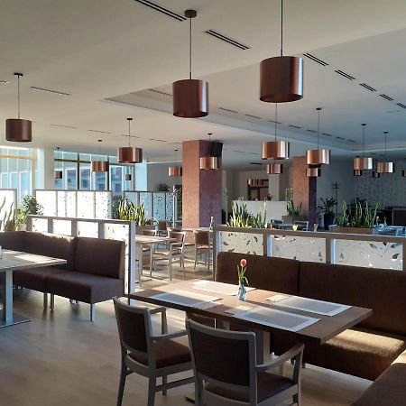 Hotel Uno Ústí nad Orlicí エクステリア 写真